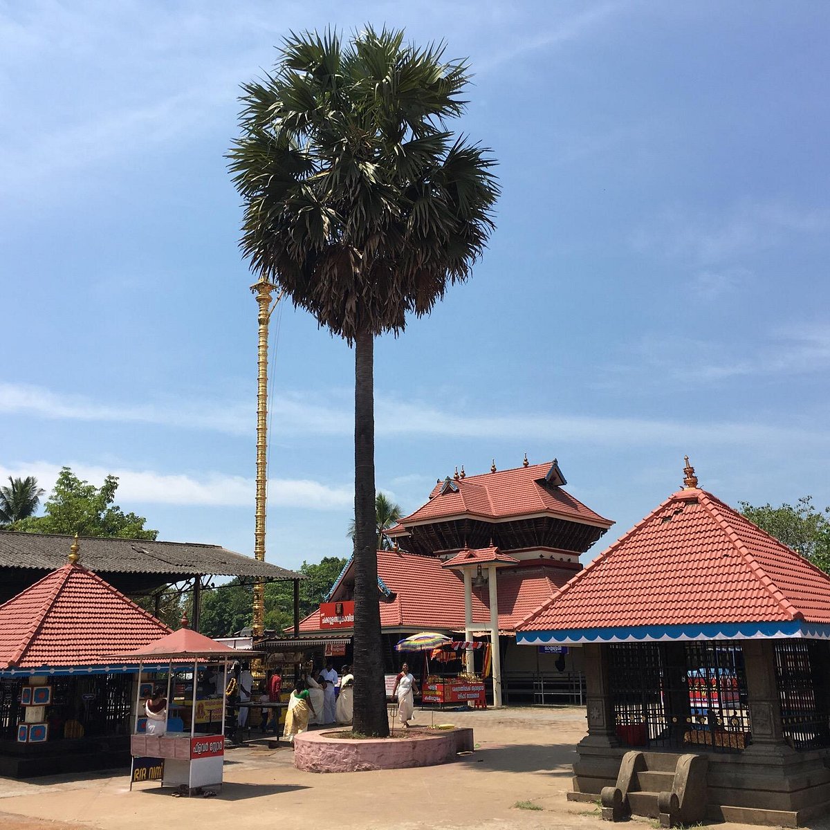 CHAKKULATHUKAVU SREE BHAGAVATHY TEMPLE, TEMPLE,  service in , 