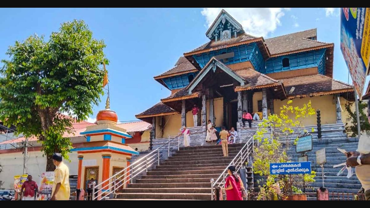 ARANMULA PARTHASARATHY TEMPLE, TEMPLE,  service in , 