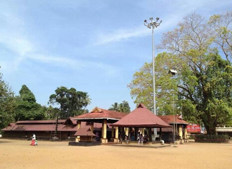 CHETTIKULANGARA BHAGAVATHY TEMPLE, TEMPLE,  service in , 