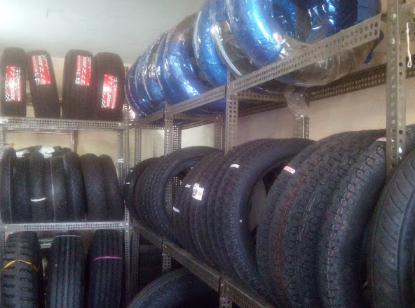 P.G.R. Tyres, TYRE & PUNCTURE SHOP,  service in Kodimatha, Kottayam