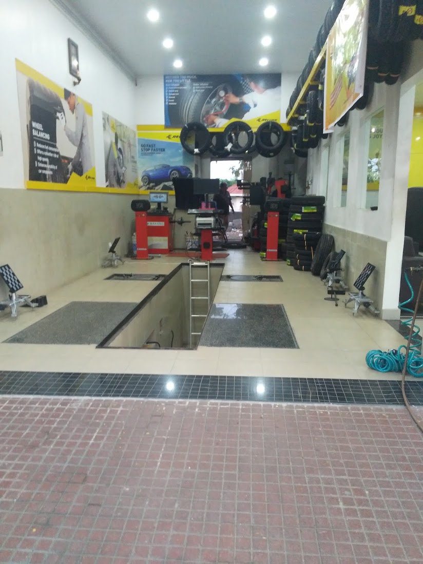 JK Tyre, TYRE & PUNCTURE SHOP,  service in Kottayam, Kottayam