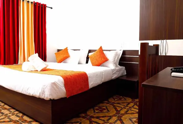 Puthens Clifton Inn, 4 STAR HOTEL,  service in Nagambadam, Kottayam