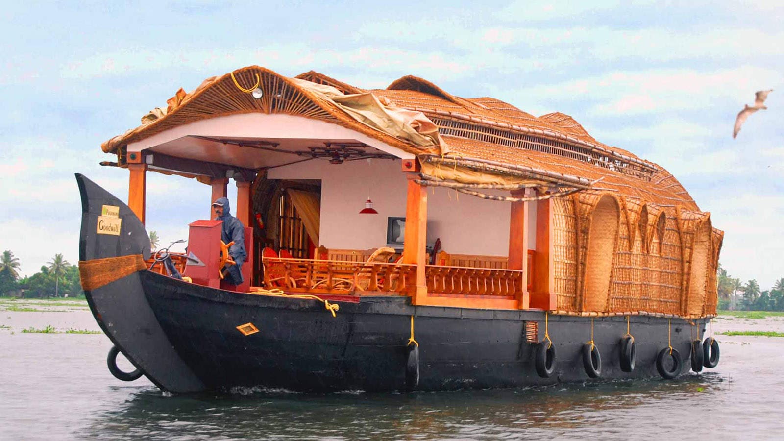 Rt Alleppey Houseboats, TOURS & TRAVELS,  service in Pallathuruthy, Alappuzha