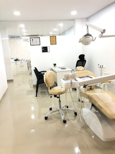 Dr. Thaha's Root Canal Center & Multispeciality Dental Clnic, DENTAL CLINIC,  service in Mala, Thrissur