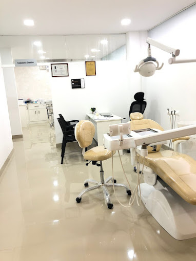 Dr. Thaha's Root Canal Center & Multispeciality Dental Clnic