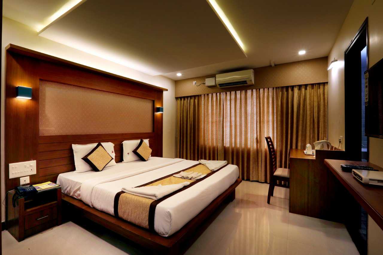 Grand Plaza Suites, 3 STAR HOTEL,  service in Kozhikode Town, Kozhikode