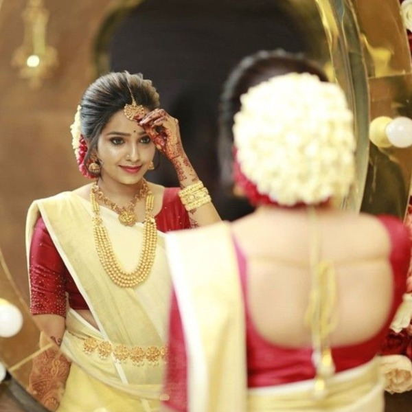 50+ Kerala Bridal Hairstyle Photos (2023) Traditional - TailoringinHindi