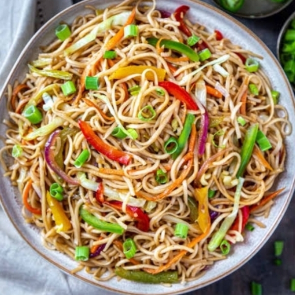 Vegetable Hakka Noodles  185